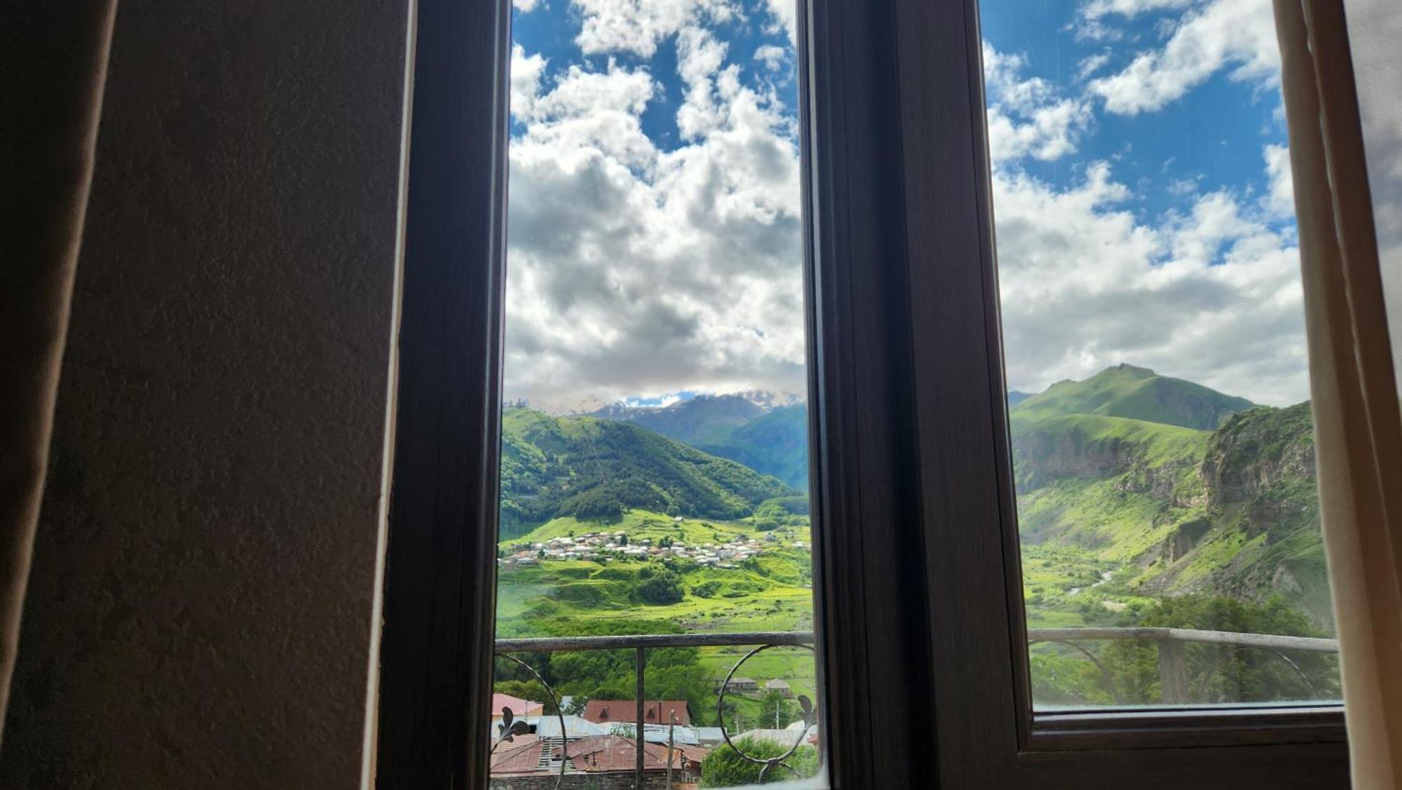 Hotel Toliketi Stepancminda Exteriér fotografie