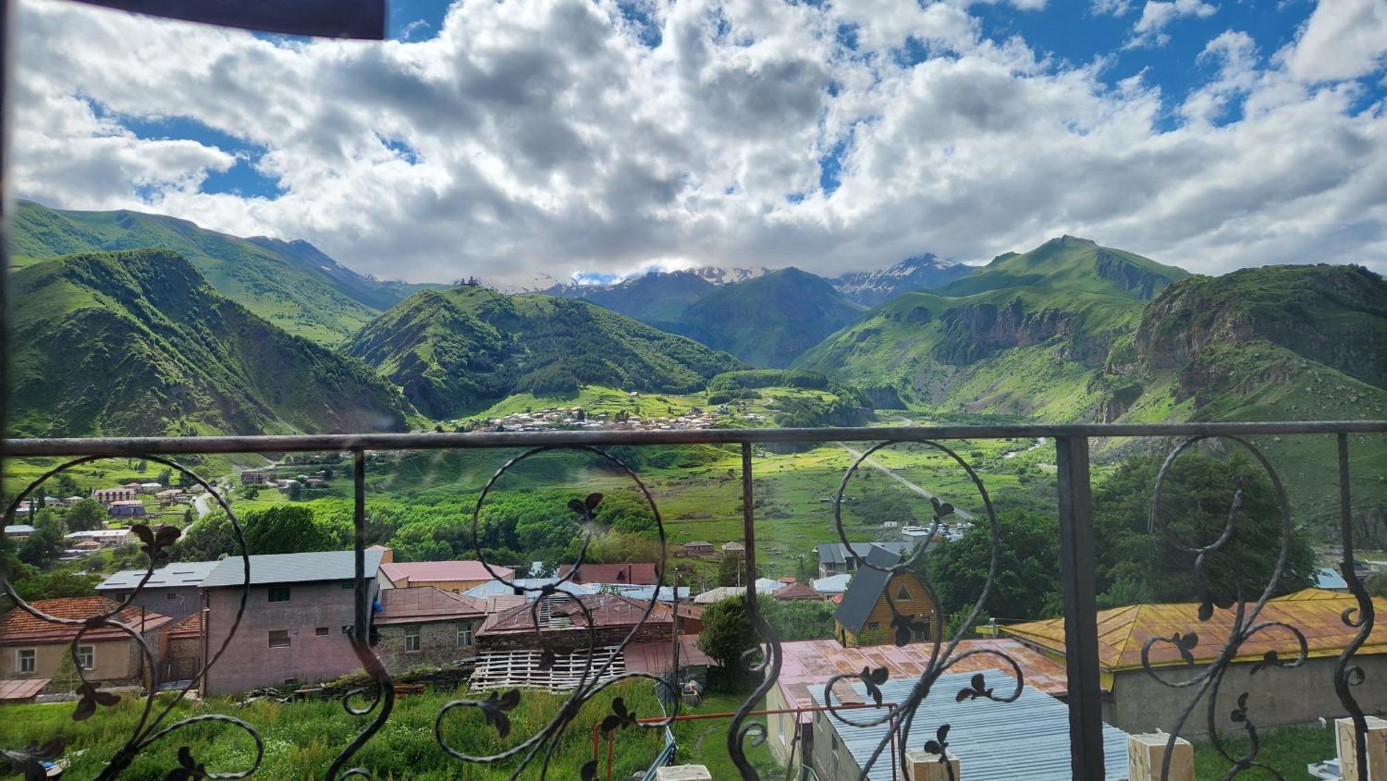 Hotel Toliketi Stepancminda Exteriér fotografie