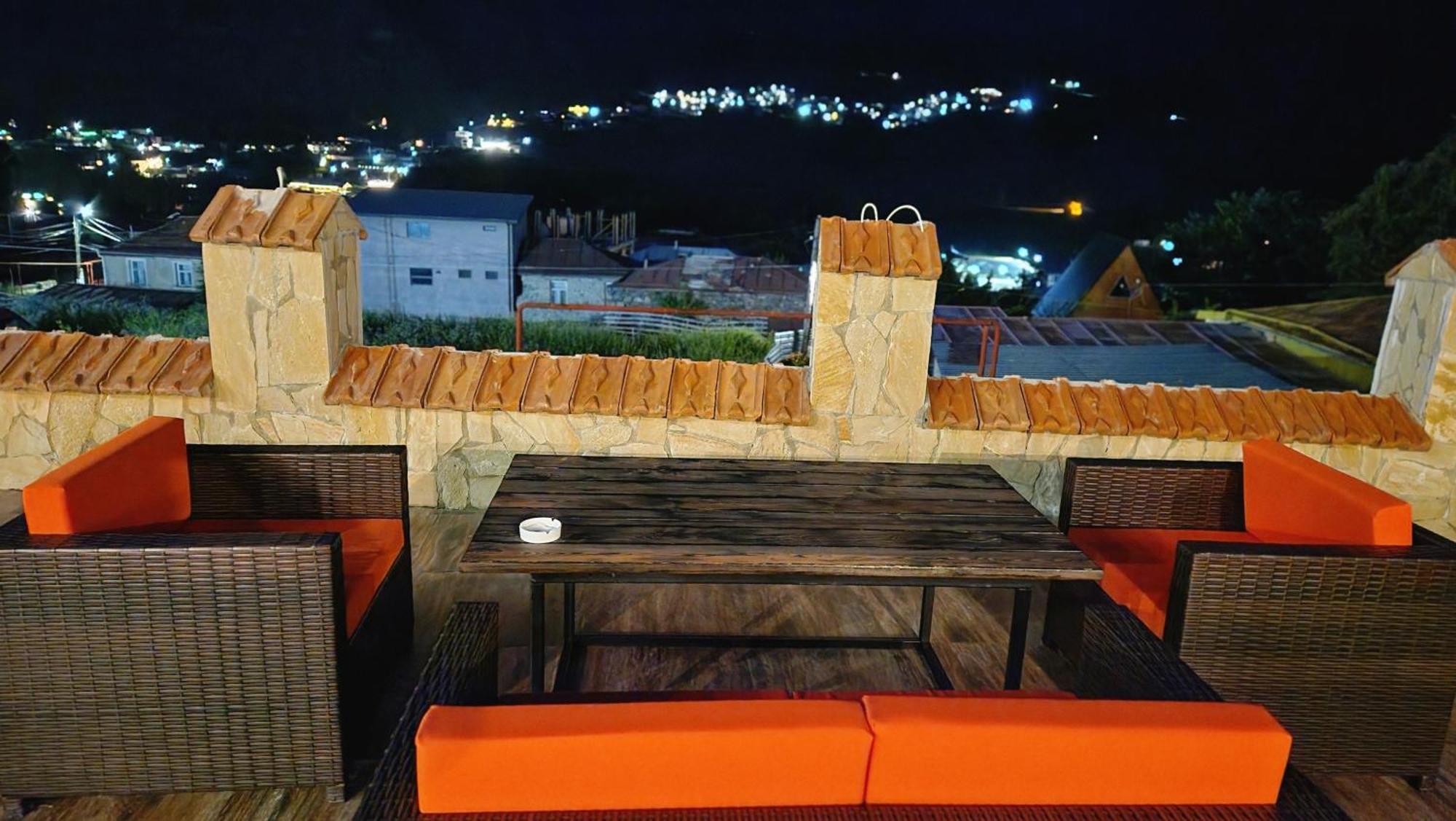 Hotel Toliketi Stepancminda Exteriér fotografie